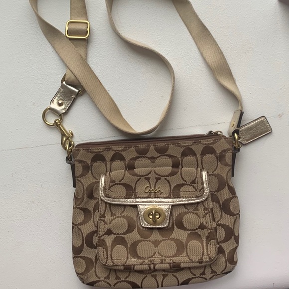Coach Cross-body - Picture 1 of 5